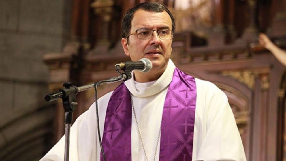 Arzobispo Mestre apuntó contra Javier Milei por sus dichos sobre el Papa Francisco: "La virulencia, el agravio y la intolerancia no son parte de una construcción democrática".