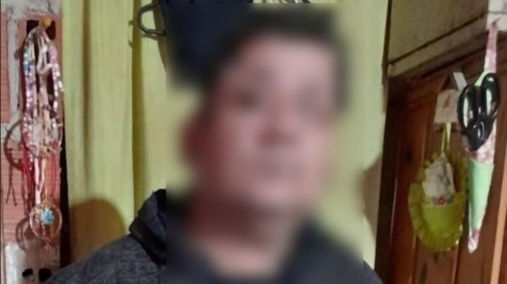 Este es el sospechoso que fue arrestado por los efectivos policiales.