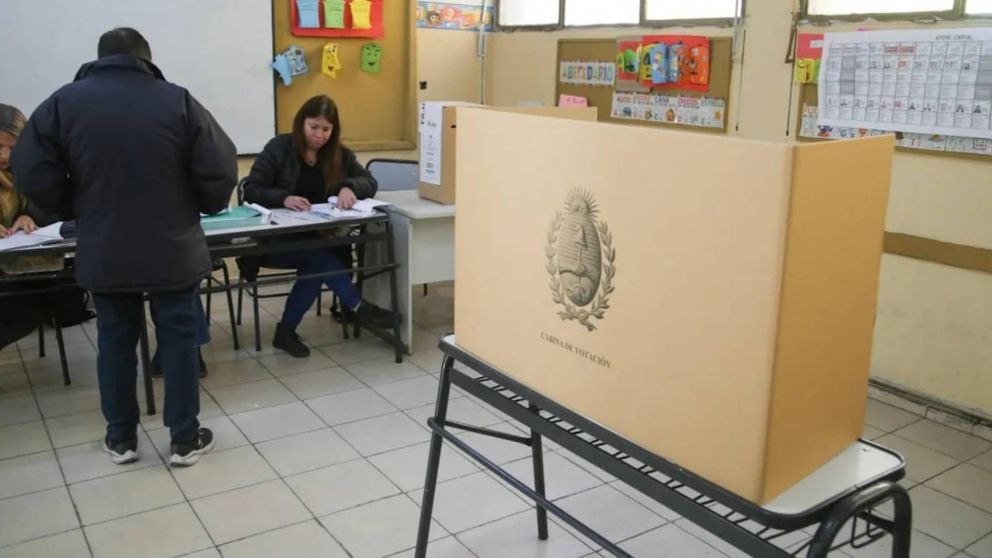 Elecciones en Mendoza: cerraron los comicios y se esperan para las 22 los primeros resultados.