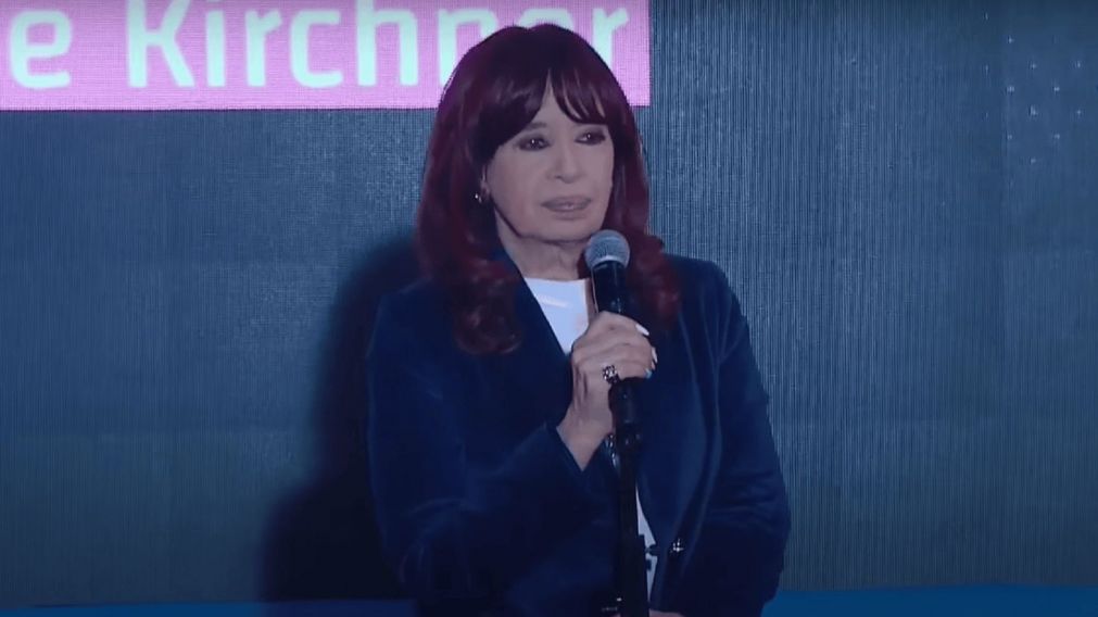 En su primera reaparición pública tras las PASO, la vicepresidenta le habló directamente a la militancia.