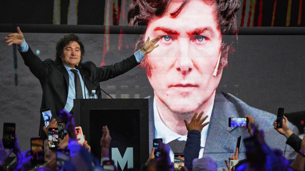 Javier Milei encabezó este viernes por la noche un acto en Parque Norte (Télam).