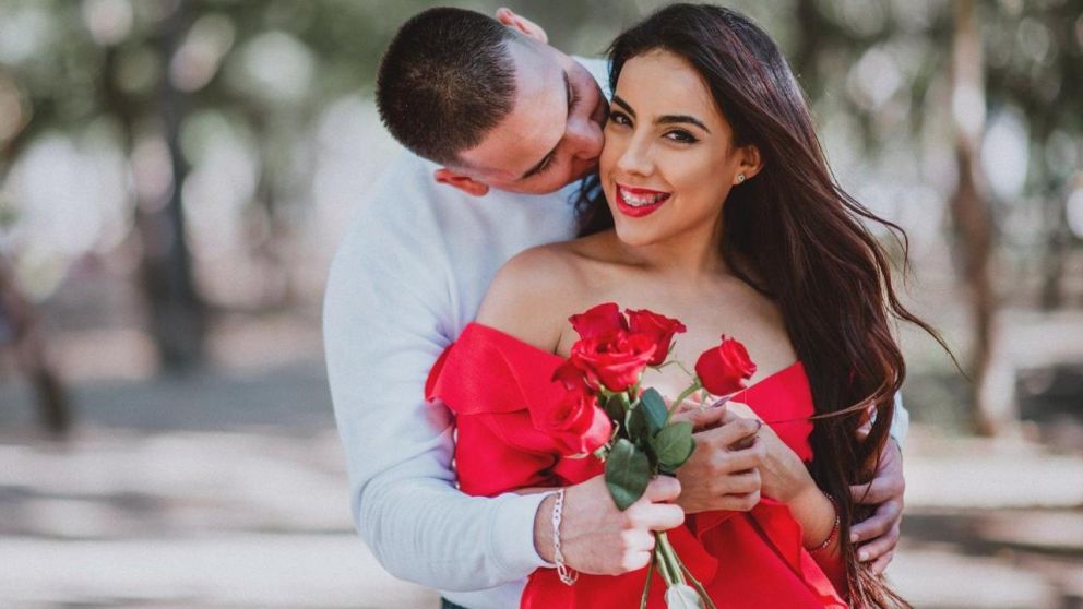 �Feliz d�a de los novios para aquellos que comparten el amor con alguien! (Imagen ilustrativa).