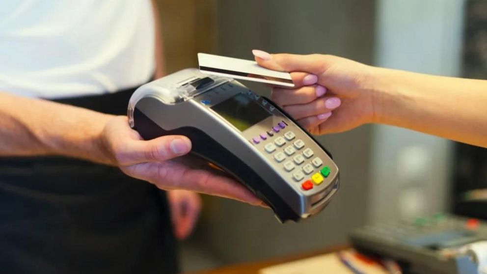 Cómo saber a quiénes les corresponde el reintegro del IVA luego de comprar en comercios.