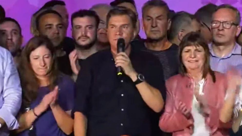 Zdero junto a Bullrich tras consagrarse en Chaco.