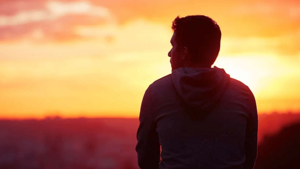 De acuerdo al horóscopo, hay cuatro signos del zodiaco aprovechan la soledad para encontrar su felicidad.