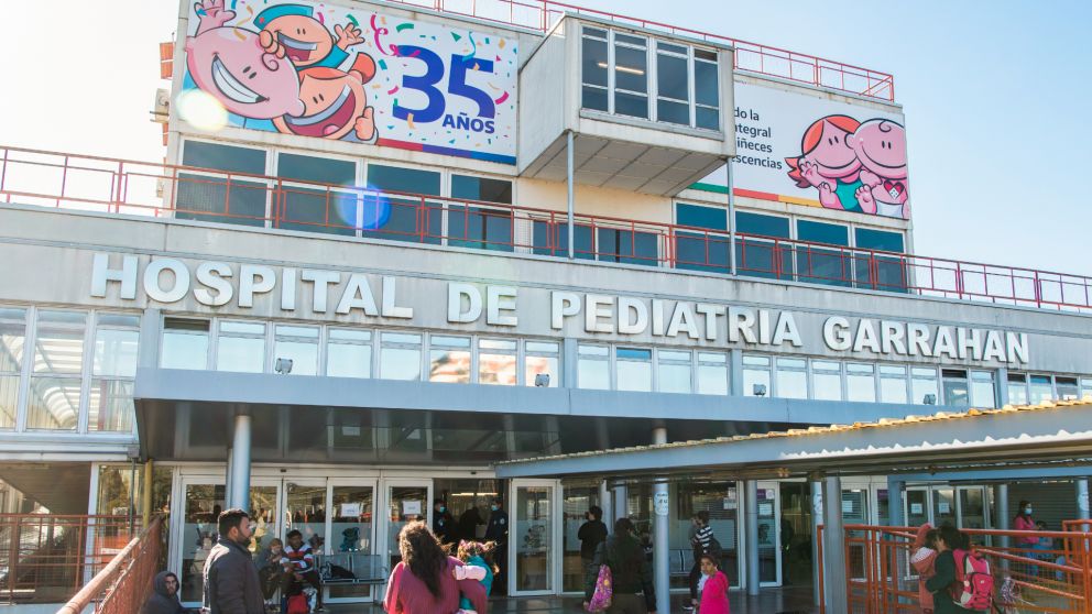 La histórica intervención se llevó adelante en el Hospital Garrahan.