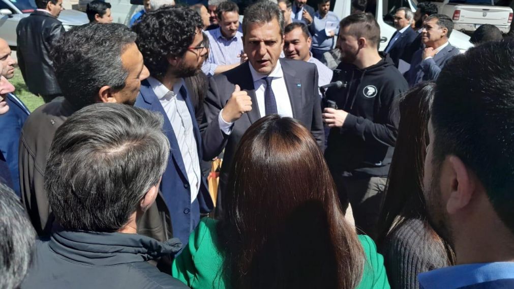 Sergio Massa marc� tres pilares ante la dirigencia y empresarios en La Rioja.