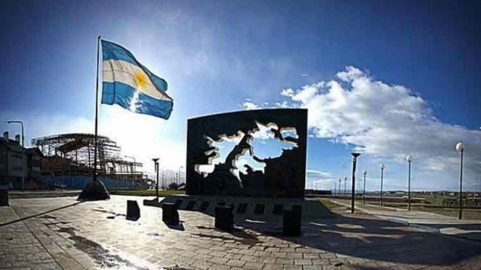 Ex combatientes expresaron su "repudio" a las expresiones de la economista de La Libertad Avanza.