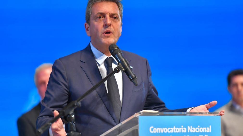 Para Sergio Massa���est�n para el psiquiatra� los que proponen "cobrar o ajustar" la educaci�n.