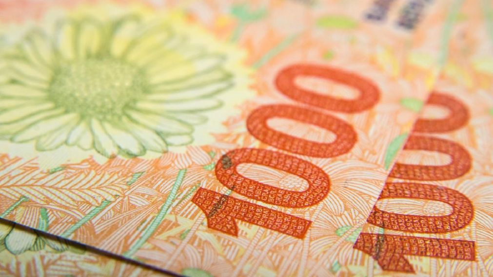 ANSES: jubilados y pensionados cobrarán un bono extra de $37.000 en septiembre (Imagen ilustrativa).