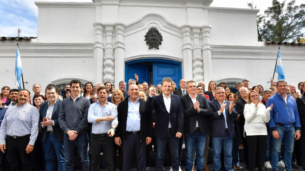 Sergio Massa cenó a puertas cerradas con gobernadores.