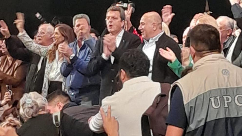 Sergio Massa, durante el acto que encabezó este sábado al mediodía en San Miguel de Tucumán.