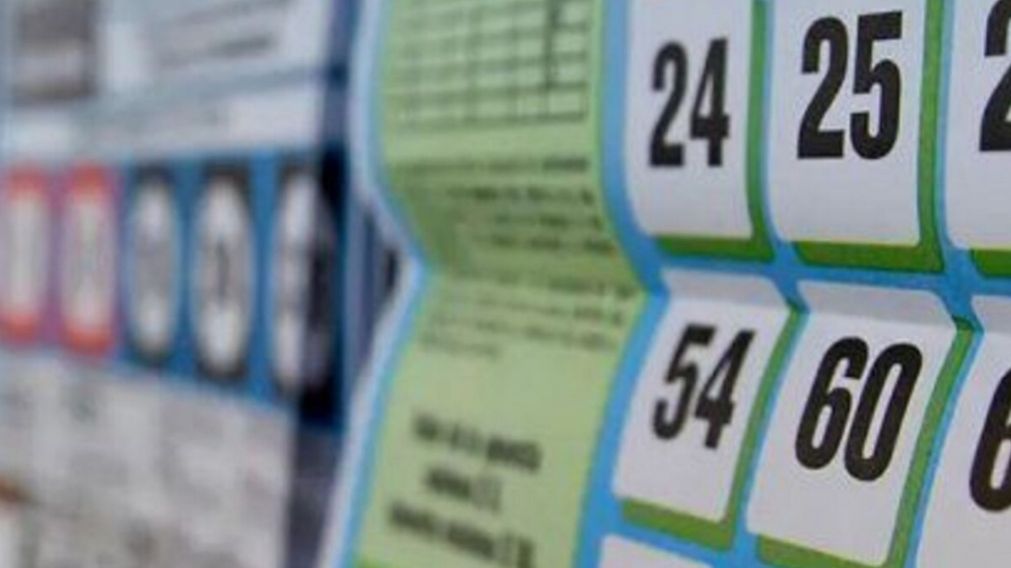 Ganó una fortuna en la lotería, pero terminó cobrando una miseria por un error en el ticket: “Me sentí destrozada”