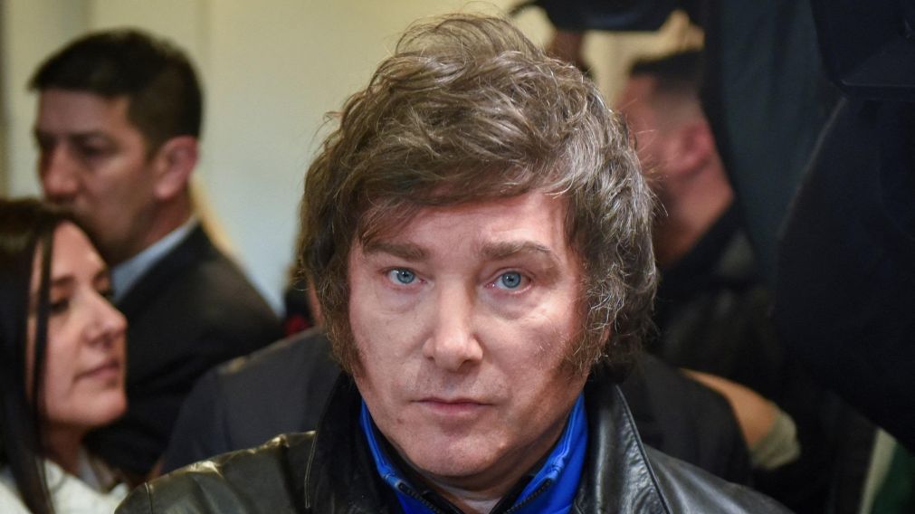 Aseguraron que una victoria de Milei sería un peligro para la democracia.