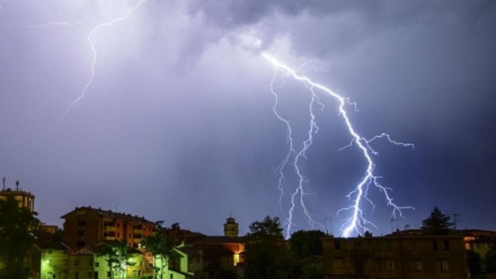 Urgente: el pronóstico enciende la alerta por lluvias, tormentas y actividad eléctrica intensa, ¿para cuándo?