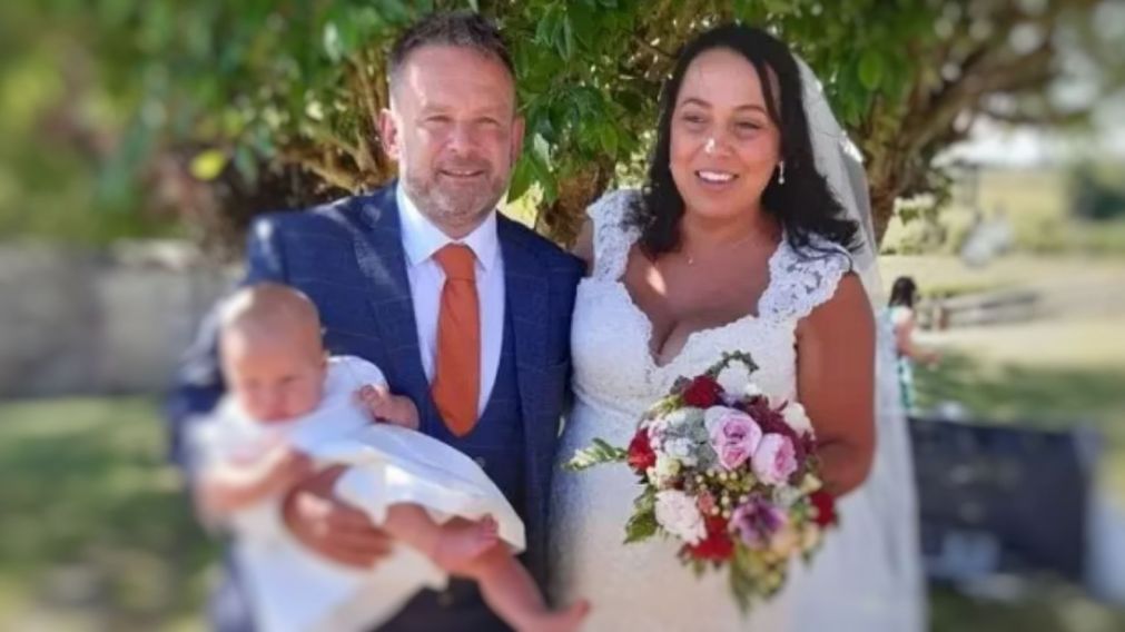 Pensó que su esposa lo engañaba, cambió su comportamiento, pero luego descubrió una verdad dolorosa.