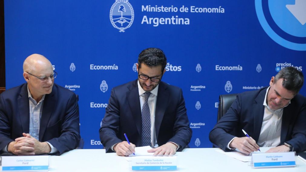 Acuerdo de precios con automotrices.