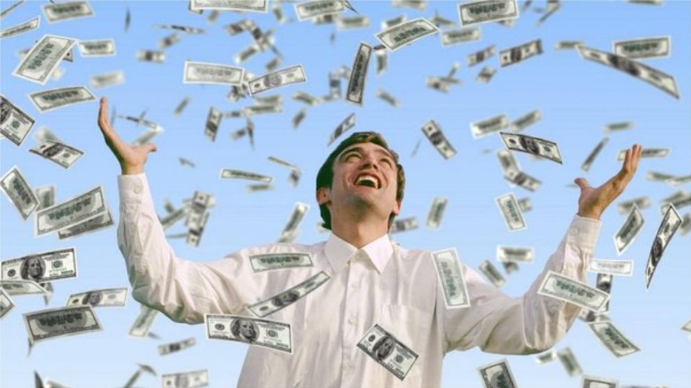 Ganó una fortuna en la lotería.