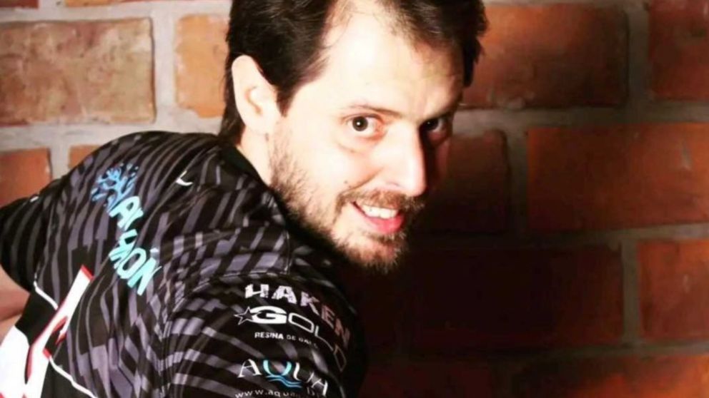 Mariano Barbieri había ido al parque a meditar y ver la luna llena.