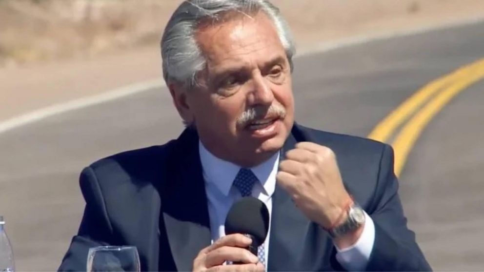 Alberto Fernández, sobre suma fija: "A los empresarios que se llenaron de plata en los dos últimos años les digo que ha llegado la hora de distribuir".