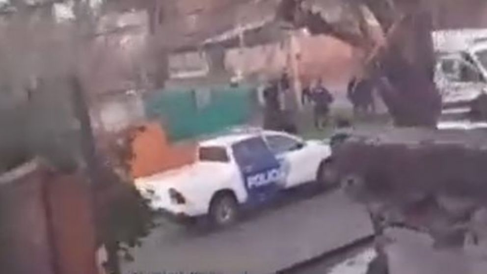 La víctima recibió un impacto de bala y murió a raíz de la grave herida.