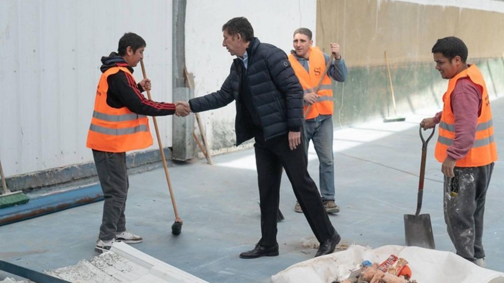 Gustavo Posse supervisó la etapa final de obras del nuevo microestadio en el Bajo de San Isidro.