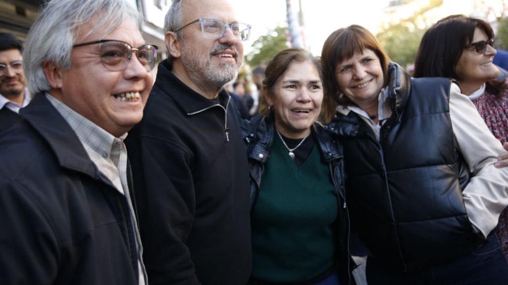 Bullrich y Valenzuela visitaron a comerciantes que sufrieron intentos de saqueo en Tres de Febrero