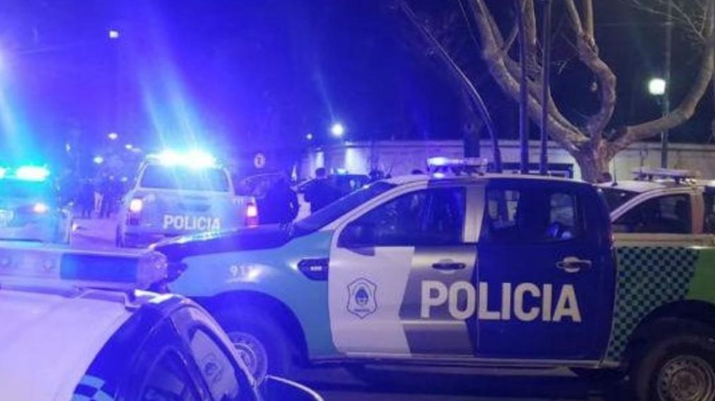 Los uniformados concurrieron al escenario del atraco.