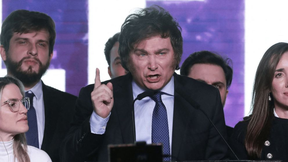 "Juntos por el Cambio apuesta al caos macroecon�mico y social", asegur� Javier Milei.
