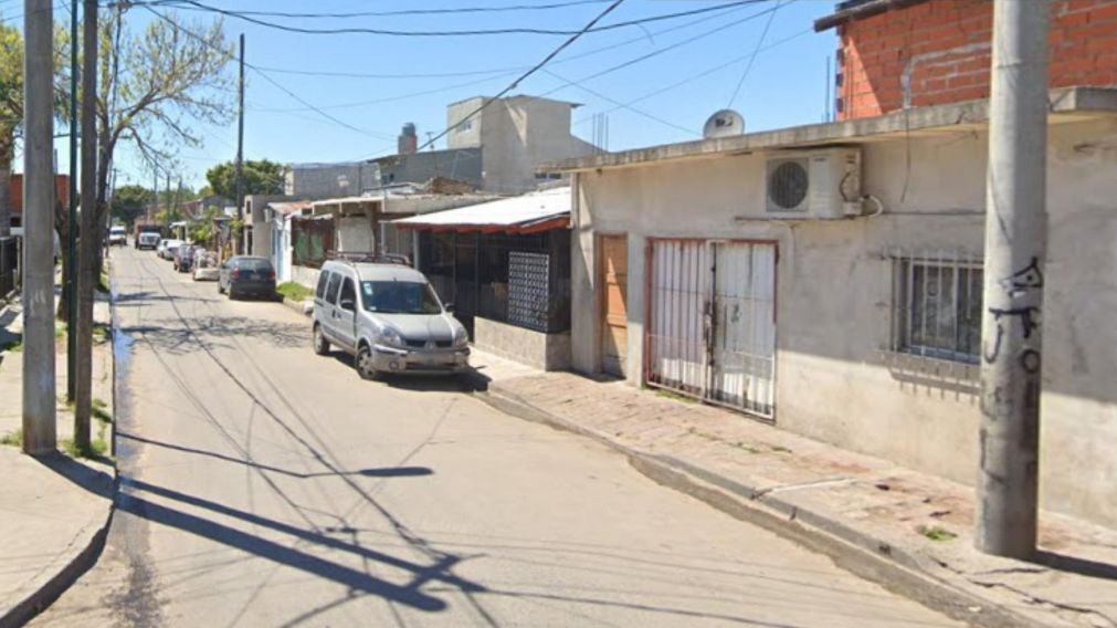 Ac�, en este vecindario, se produjo el crimen de Hugo Mat�as Cisterna.