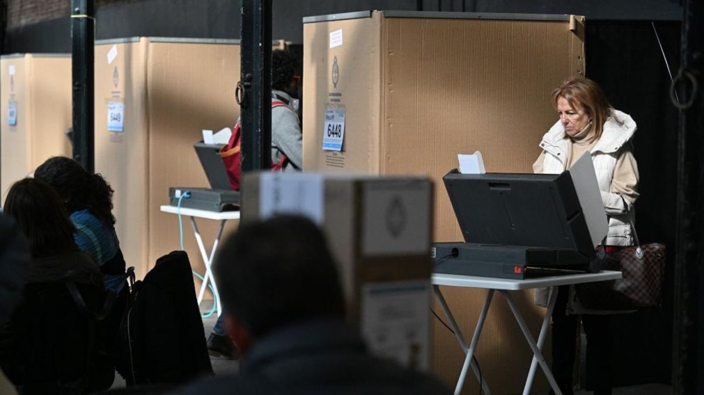 El sistema de boleta electrónica no se utilizará en las elecciones generales porteñas (Télam).