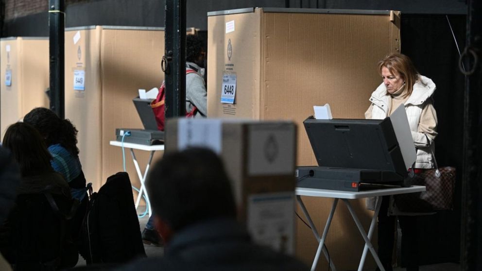 El sistema de boleta electrónica no se utilizará en las elecciones generales porteñas (Télam).