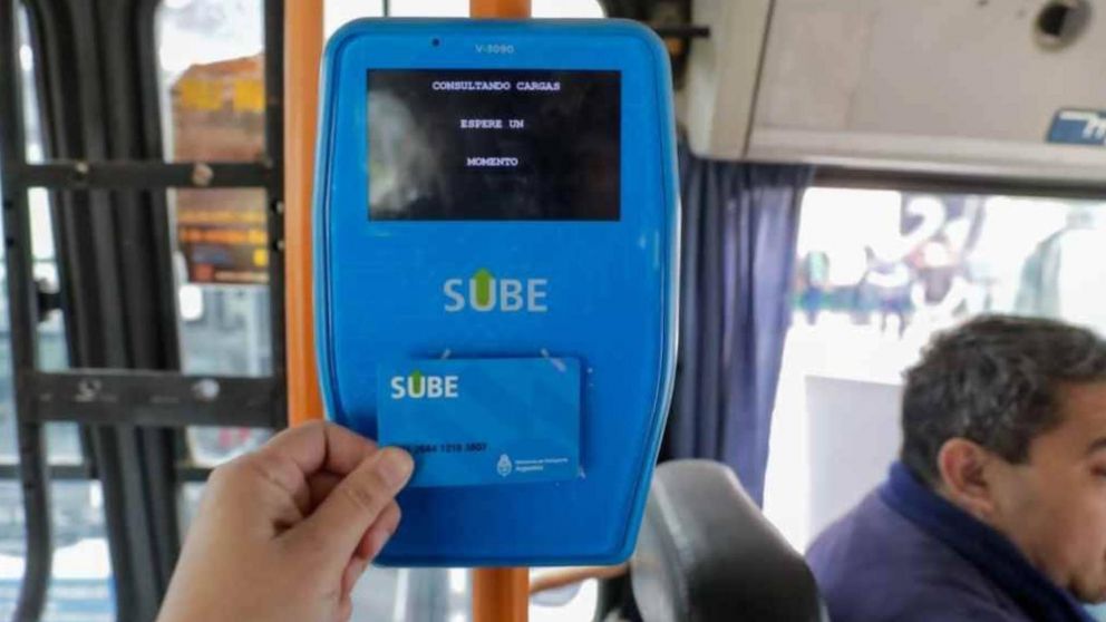 ¡En marcha! Prueban el sistema "Carga a Bordo" de la tarjeta SUBE.