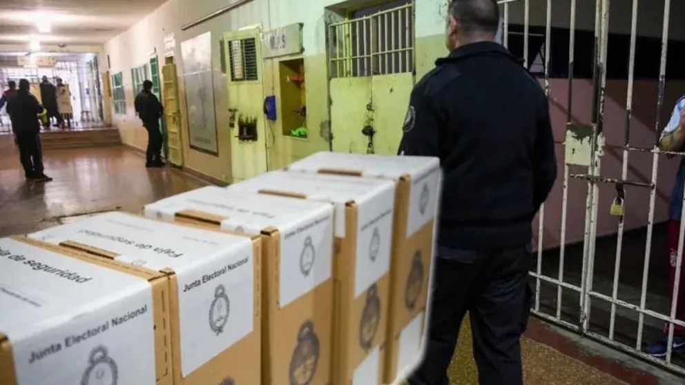 Más de 22.000 personas detenidas votaron el último domingo.