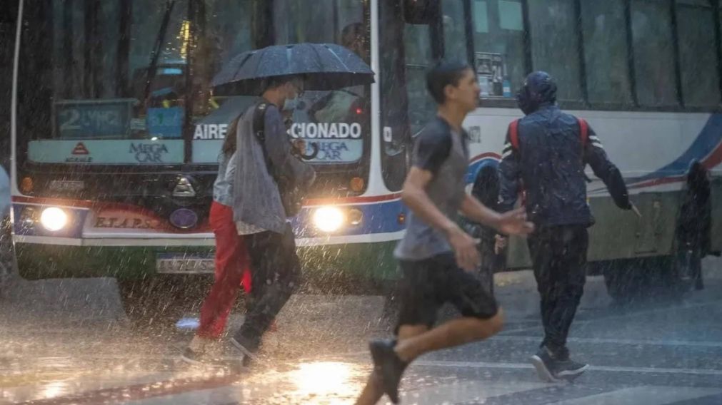 �Se viene otro temporal! Alertan por 3 d�as de lluvias, tormentas y vientos fuertes.