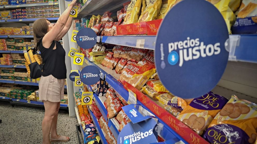 La renovación del programa busca contener los precios de productos y servicios, sobre todo de la canasta básica (Crónica/Fernando Pérez Re/Archivo).