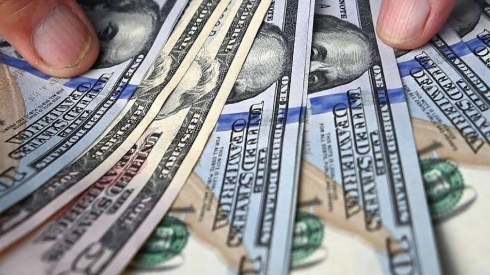 Luego de los sorpresivos resultados de las PASO el dólar se disparó.