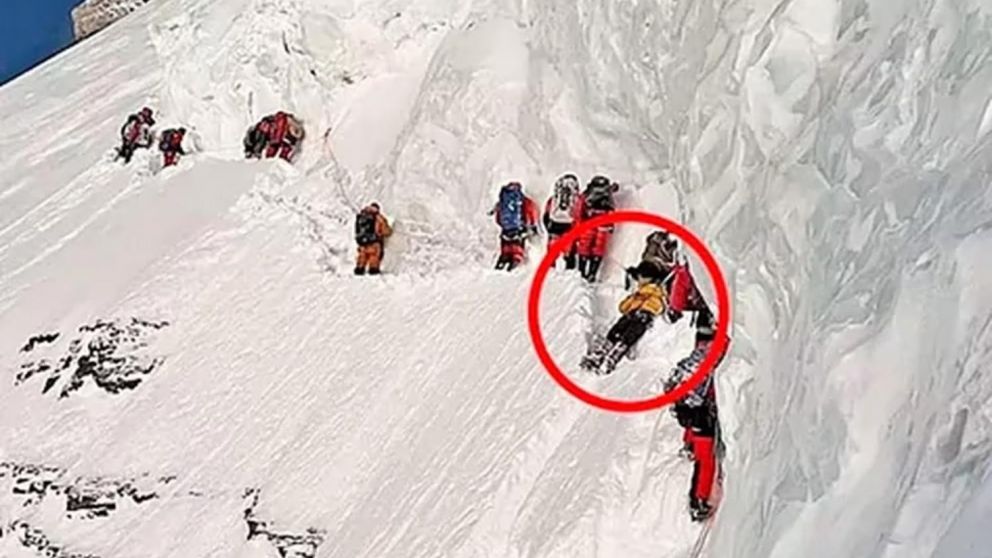 Pakistán investiga la muerte del guía Muhammad Hassan.