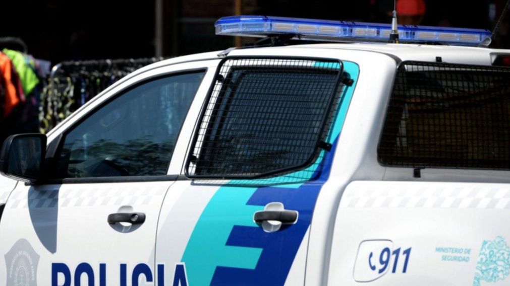 Atacó a golpes a un policía tras discusión de tránsito.