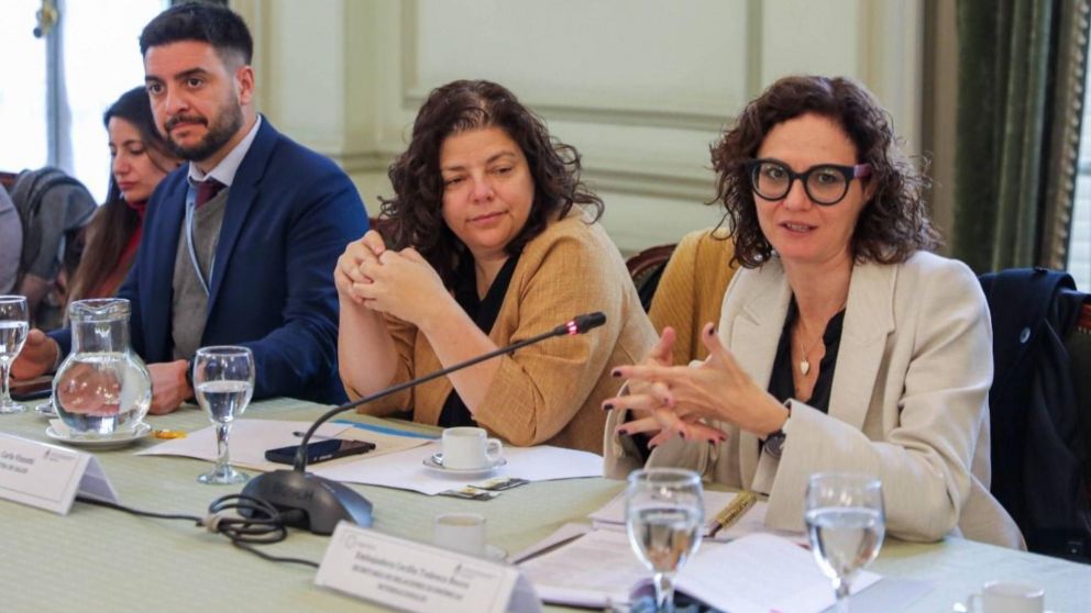 Carla Vizzoti y Cecilia Todesca Bocco se reunieron con las empresas que participaron en las misiones comerciales multisectoriales a África.