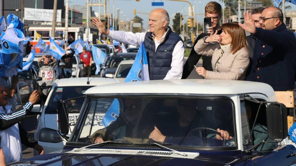 Néstor Grindetti prepara una caravana por 10 municipios del Conurbano y cierre con Patricia Bullrich en Lanús.