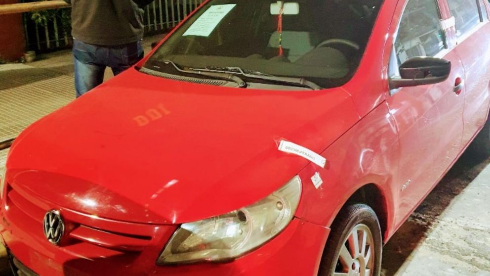 Este es uno de los automóviles que fue secuestrado por las autoridades.