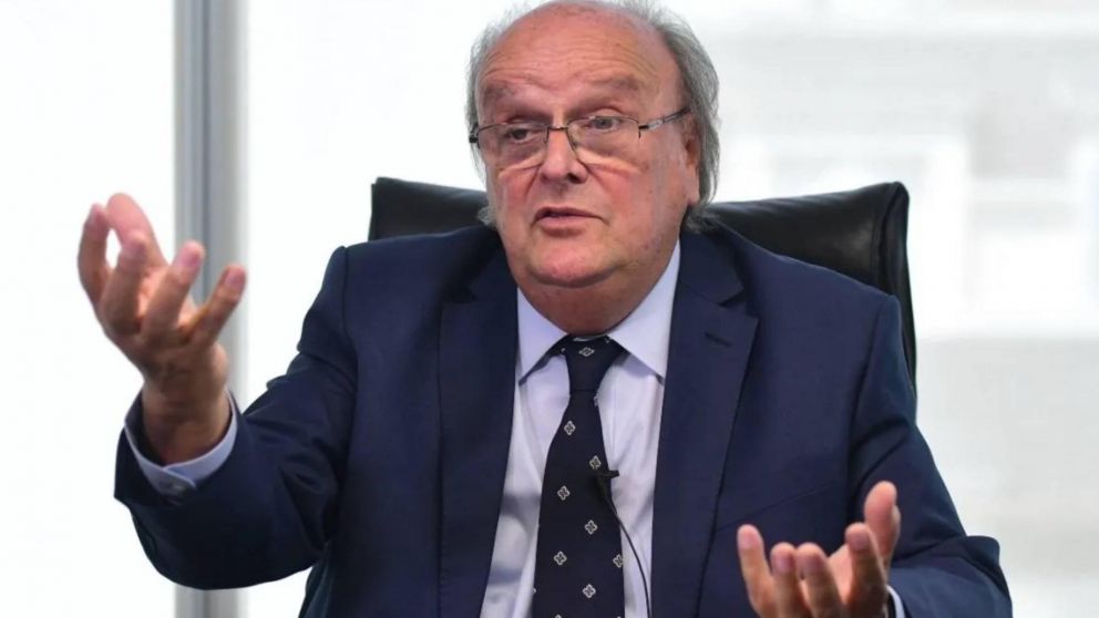 De Mendiguren: "Valoro la actitud de Massa ante el FMI, sin resignar crecimiento económico".