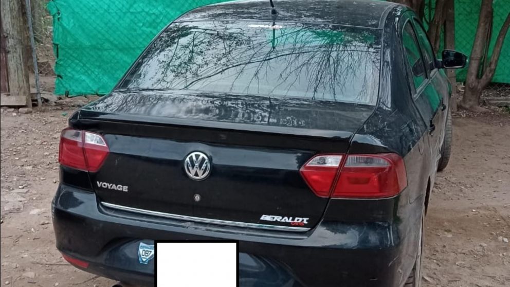Este es el coche que fue secuestrado en poder del sujeto.