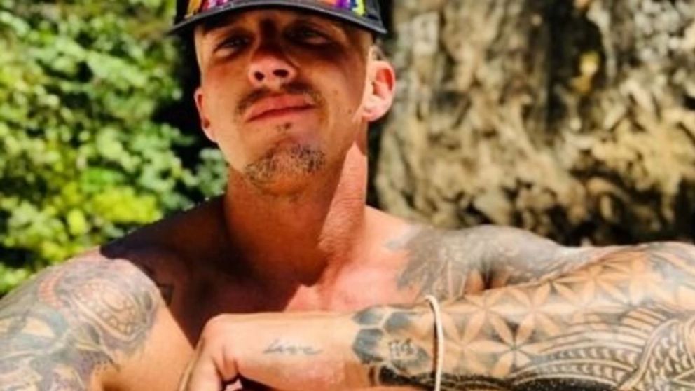 Fernando Pérez Algaba iba a viajar a Barcelona, según declaró un amigo.