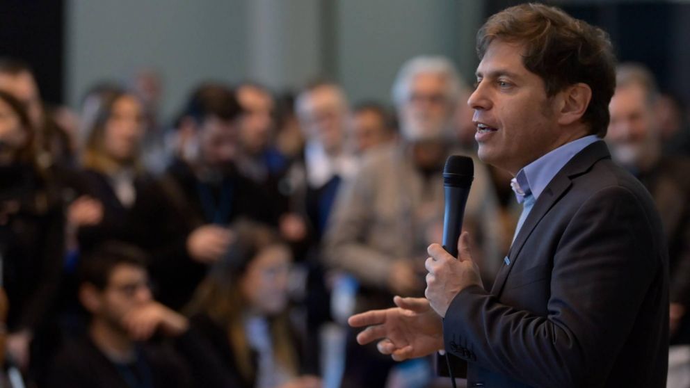 Axel Kicillof destacó la participación del Estado en la generación de la actividad del sector privado.