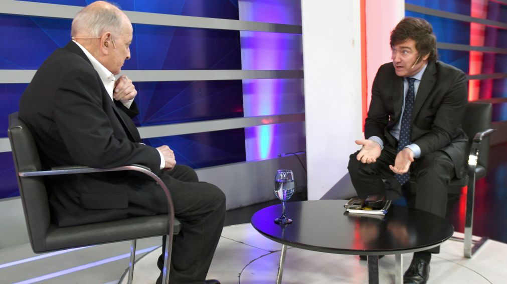 Javier Milei, entrevistado por Chiche Gelblung, en los estudios de Crónica HD (Crónica/Nahuel Ventura).