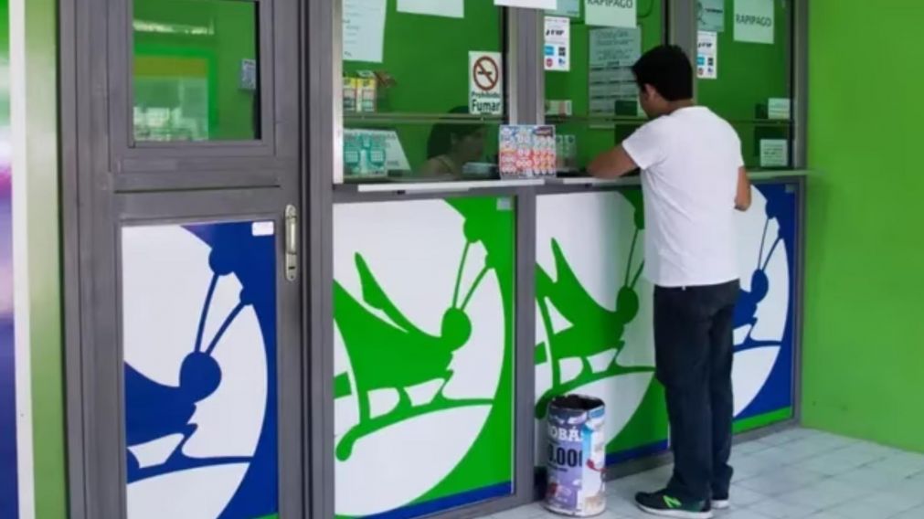 Un hombre "se la jugó" en la lotería y se hizo millonario.
