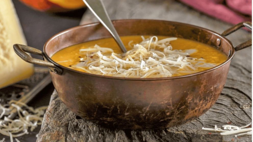 Sopa crema de zapallo y zanahoria: una receta deliciosa para combatir el frío.