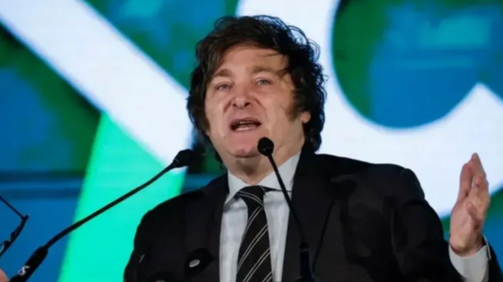 Javier Milei pidió "privatizar" YPF y Aerolíneas Argentinas.